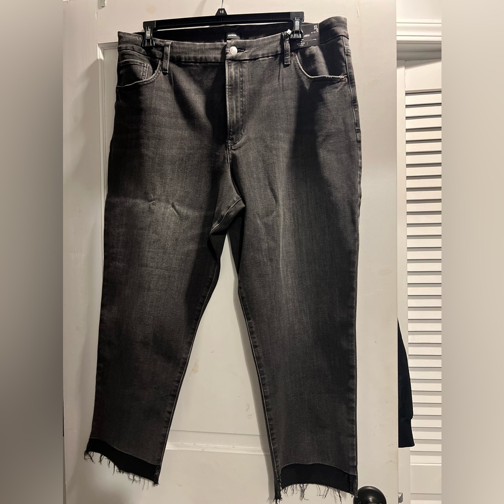 Women’s Express Straight High Rise Ankle Jean